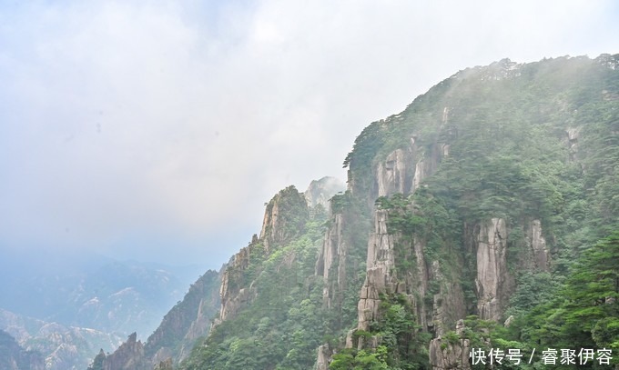 最佳日出观赏地，遇见难得的黄山云海，早起爬山也值得