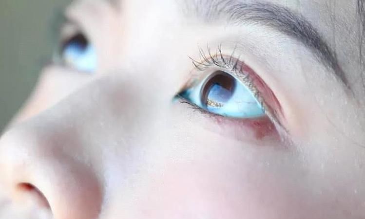 现象|熬夜玩手机的学生党，若出现这3种现象，说明身体已经被严重透支