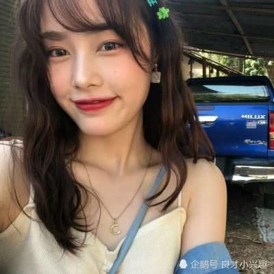 经常“被人暗恋”的3种女孩，自以为“长得丑”，实则男生特心动