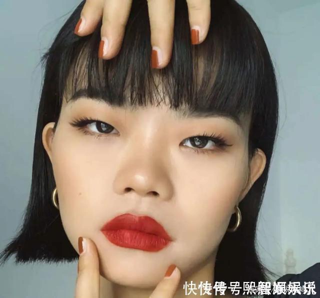 蒜头鼻|五种公认的“丑鼻型”,蒜头鼻、驼峰鼻都上榜了,第一个最常见