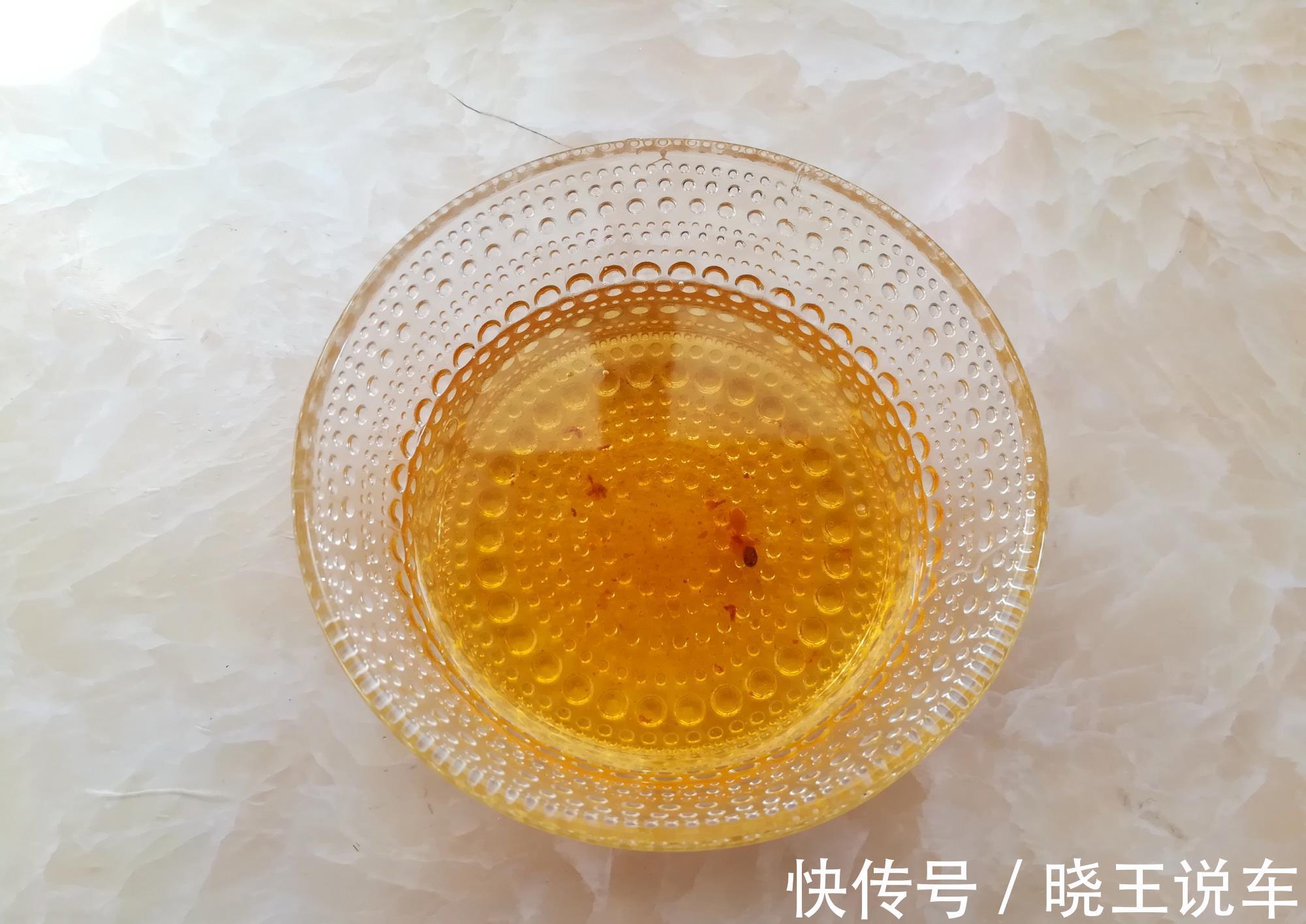 油脂|鸡肉身上这部位,是宝贝还是“垃圾”,听完大厨的讲解,涨知识了