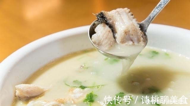 鱼汤|炖鱼时最讨厌一味调料!许多人不懂还在放,难怪鱼汤不白腥味重