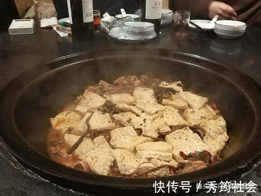 豆角|豇豆角现在正便宜，简单处理一下，留着冬天吃，炖肉蒸包子少不了