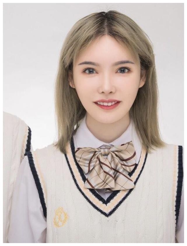 真实颜值|美女网红花70万却整形失败,磨骨伤到神经毁容,自叹非常后悔