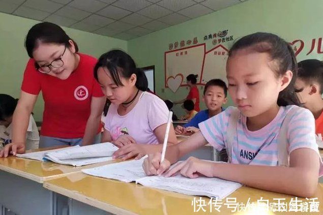 老师|开学孩子坐哪里最好？资深老师告诉大家：“学霸区”是这样的