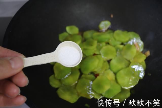 小米椒|它是“推粪机”,隔三差五吃一盘,口臭没了排出宿便,肠道变干净