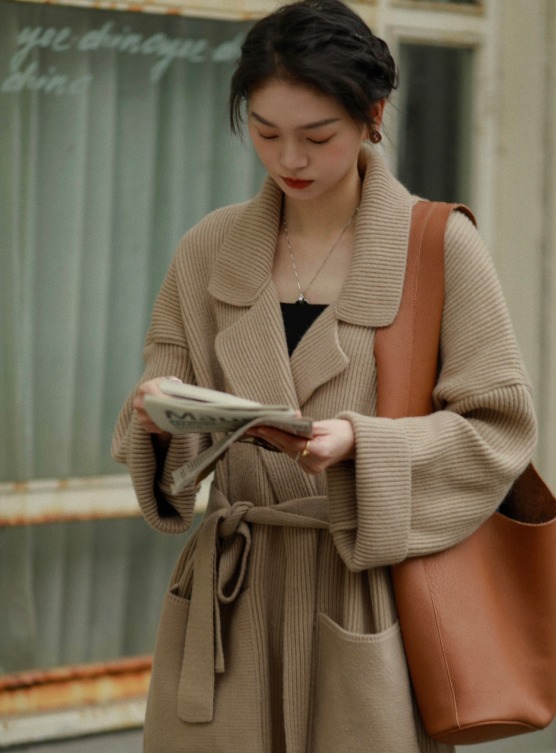 博主|入冬怎么穿又暖又美?试一试“毛衣”穿搭,提升气质又温柔优雅!