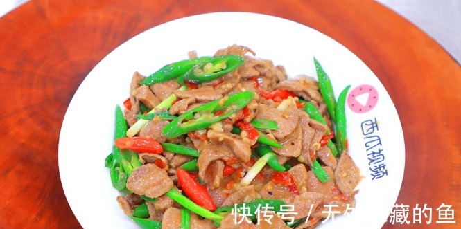 猪肝最忌讳直接清水洗，等于吃毒素，大厨教你一招，血水毒素全没！