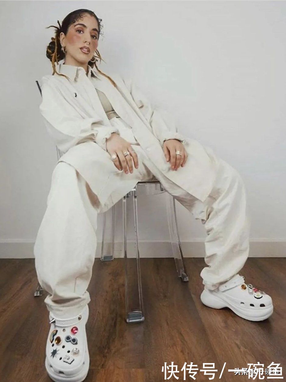 ootd|凉鞋翻车大赏？收下这份夏日鞋子穿搭指南，秒get女星同款大长腿