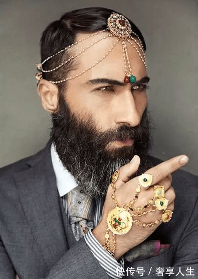 租赁 珠宝首饰这样穿戴时尚感爆棚，其实个性化需求更适合珠宝租赁