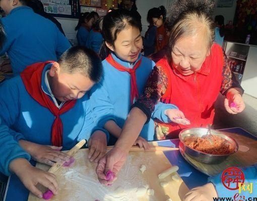  四年级|“感受习俗，传递亲情”济南市新苑小学四年级一班别样过冬至