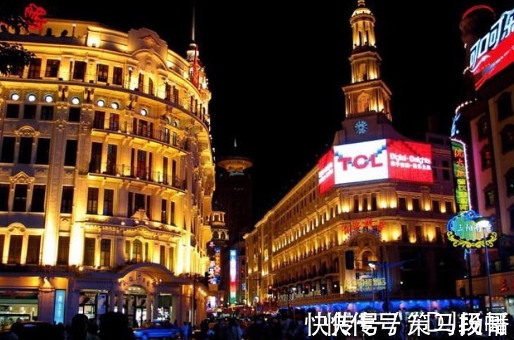 衣服|实体店衣服价格高达几百,电商却只要几十?内幕被揭露,你还买吗