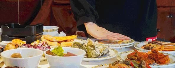 甜 品 水 果 档
