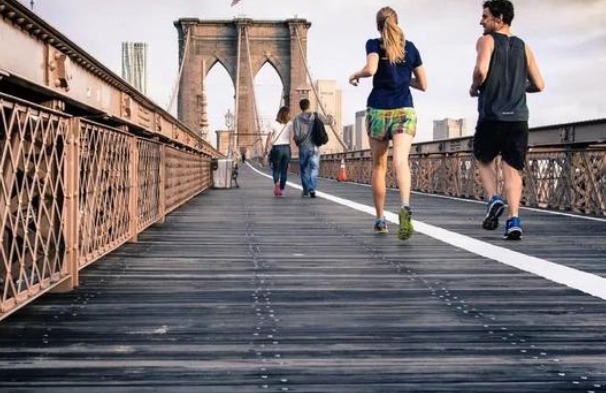 风湿性关节炎|膝盖痛的人都会收藏这个秘方，不用花一分钱，一招化解疼痛！