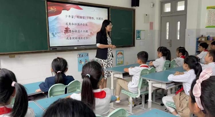 新学期|开学首日“神兽”归笼！开学第一课他们学了啥？