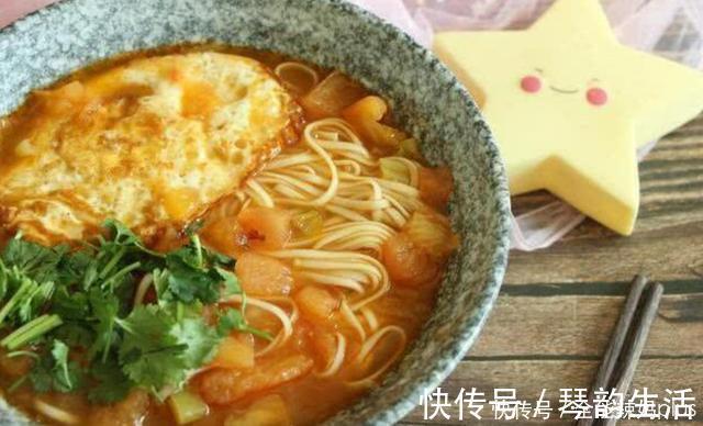 零花钱|越穷的家庭,越爱喂孩子吃这2碗饭,“毁”了娃还不自知