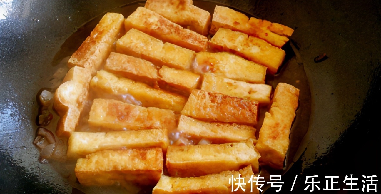 煎豆腐|家庭版葱烧豆腐,制作简单,美味可口