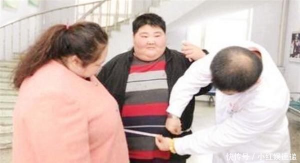 体重|丈夫395斤,妻子396斤,胖夫妻为要孩子决心减肥,一年后咋样了