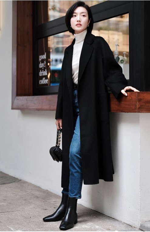 穿搭 今年“九分裤+裸靴”火了,显高显瘦又有气场,时髦保暖还日常