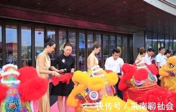 便利店|中国便利店黑马：一年疯狂扩135家分店，就连沃尔玛都不是它对手
