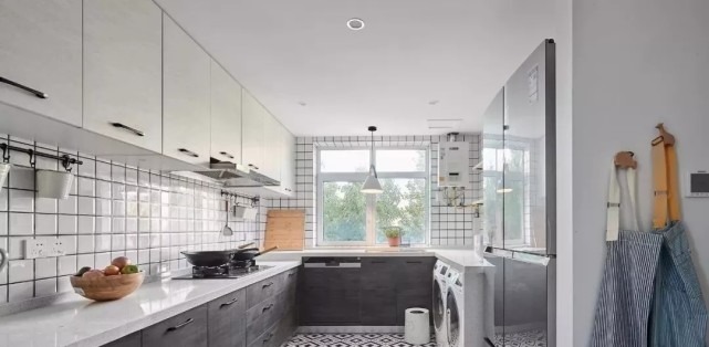 北欧风|平淡无奇的89㎡小户型,将其客餐厅全开放,瞬间变得美貌又明亮!