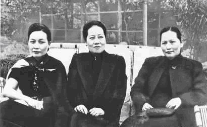 宋氏|年轻的梅兰芳,年老的李鸿章,青春的康有为女儿和中年的宋氏三姐妹父母