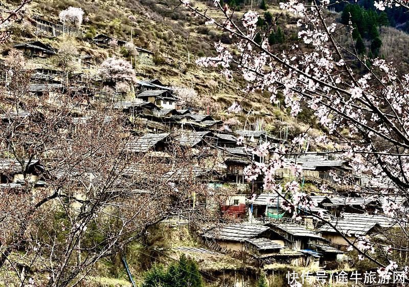 自驾阿坝，探秘通往嫩恩桑措（神仙池）景区的绝美之路