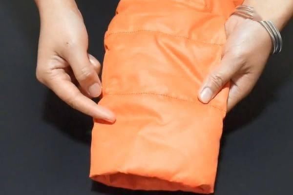 羽绒服袖口脏了?教你一招,几分钟就能恢复干净,超实用!