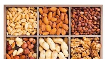 孩子|3种食物家长可以常给孩子吃,既能保护视力,还能帮助孩子发育