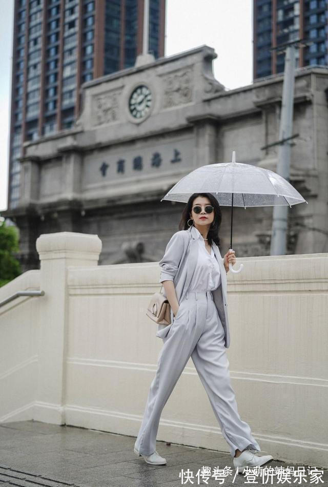 阔腿裤 今夏不流行裙子配高跟鞋了,这样搭才是真的美,像三木一样有气质