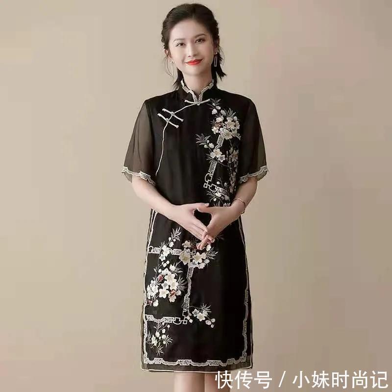 减龄|女人过了30要多试试这样穿旗袍,既得体不失大雅,减龄还有女人味