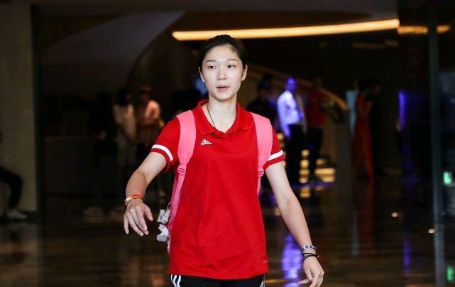 辽宁女排|3大天才自由人强势崛起!王梦洁国家队主力不稳,倪非凡迎考验
