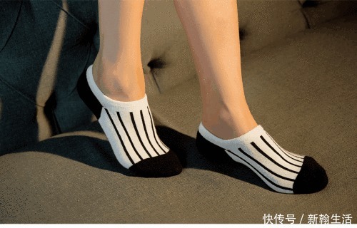 刚美美出门,袜子就掉跟,船袜不再往下掉,总有一个方法适合你