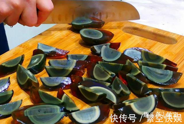 味道|凉拌皮蛋，这3味料缺一不可！放对了，皮蛋不苦不腥，味道错不了