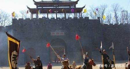 风沙漫漫何所惧，绣垄千顷梦成真