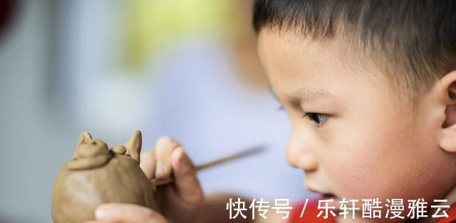 父母|偏爱“流水式道歉”的父母,往往赢了面子输了孩子,别再糊弄娃了