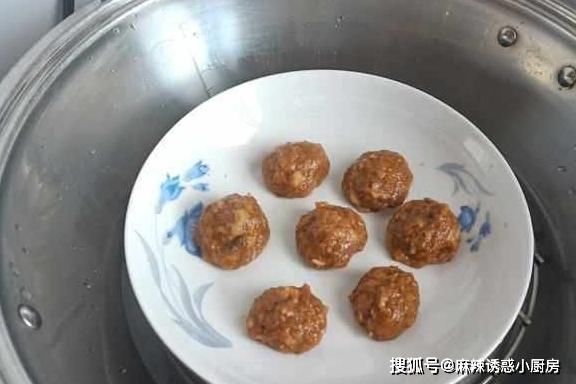 格瑞美厨|秋天养生多吃蒸菜，这个蒸菜最简单，最鲜美，好吃到停不下来