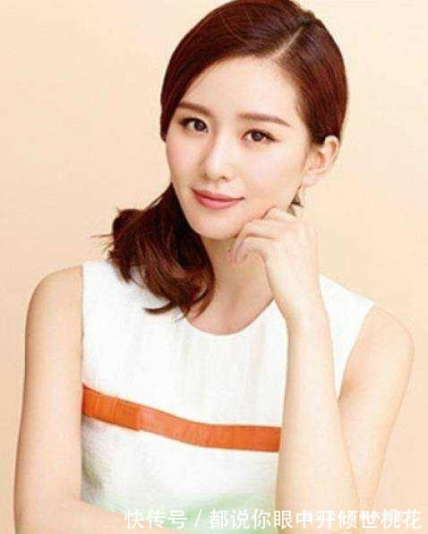 超短发 50岁女人别再留齐刘海了,今年流行这四种发型,显脸小还不挑人