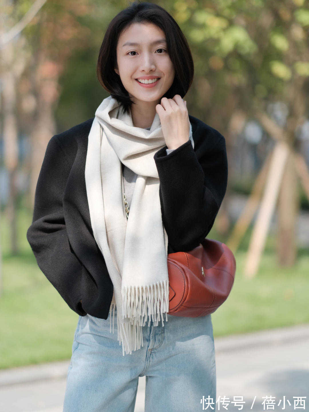 毛呢外套 奔三奔四的女人别穿得太廉价,入冬get这件毛呢外套,优雅又贵气