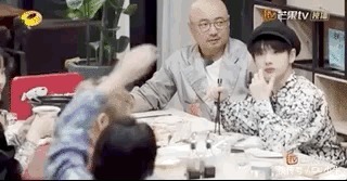 别怕,这次轮到山争哥哥研究姐学了