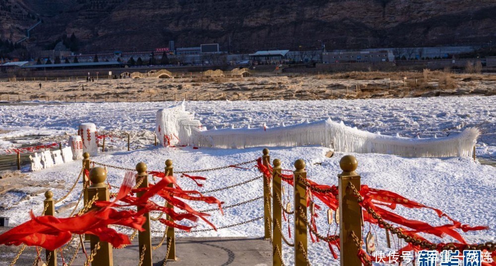 黄河壶口瀑布现“十里冰河”奇观