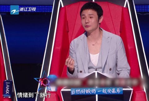 張露馨|李榮浩頂著被罵的風(fēng)險(xiǎn)教王靖雯投機(jī)取巧，結(jié)果對(duì)方不聽(tīng)話(huà)，太虧了