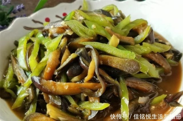 茄子|茄子和这个食材是绝配,做法少油更健康,好吃入味更下饭
