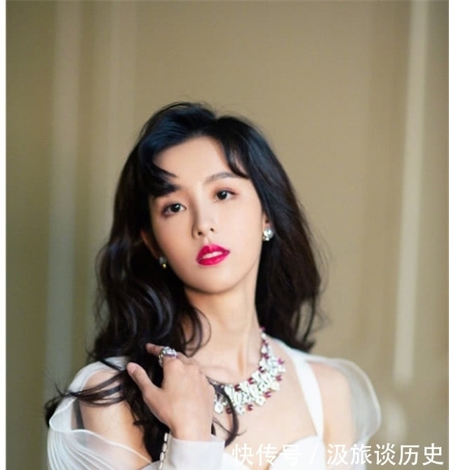 颧骨|女人脸上有这3个“特征”,年纪越大越显老,中1个颜值都一言难尽