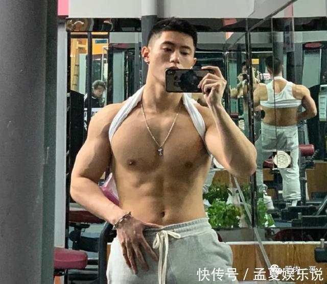 阳光帅气|183cm筋肉大学生酷爱穿灰裤子,这身材太上头了