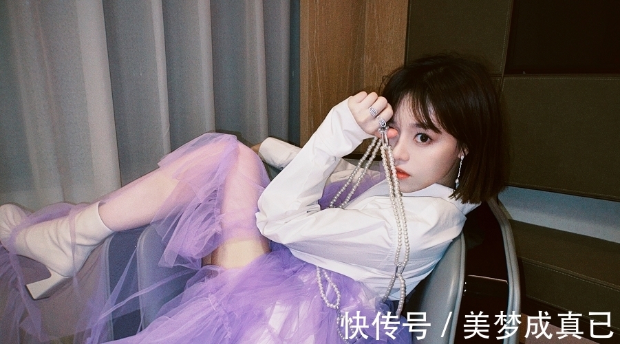 特权|《好声音》小导师特权曝光，黄霄云收获一名学员，目前已两位八转