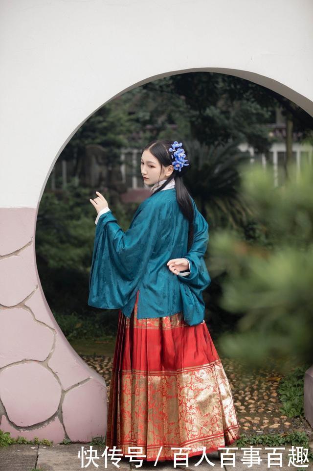明制汉服|秋天该选什么形制的汉服选这4套“明制”准没错,优雅又华丽