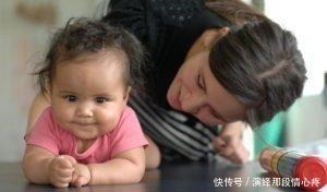 美国儿科学会|每天陪宝宝练这个动作,头型更漂亮,更早学会翻身、走路!