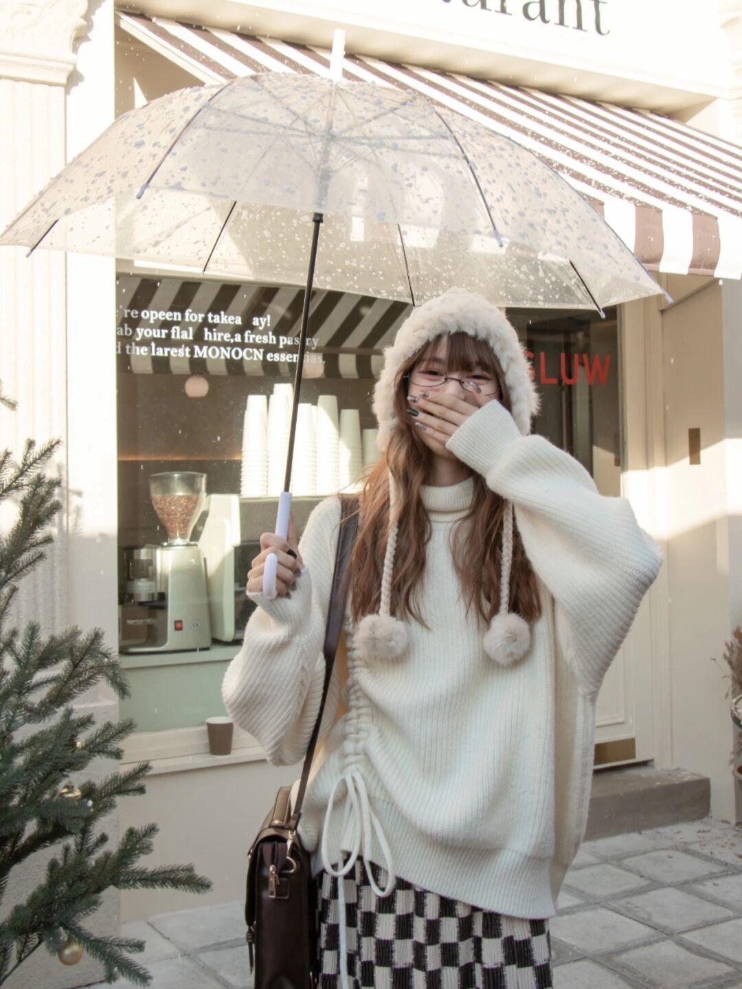 芥末绿|这才是大方得体的冬季搭配,学会4款实用毛衣,照着穿太时尚