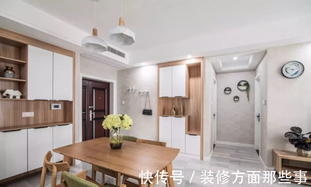 餐厅|127平现代风阳台隔出小书房，临着大大的落地窗，轻松又惬意